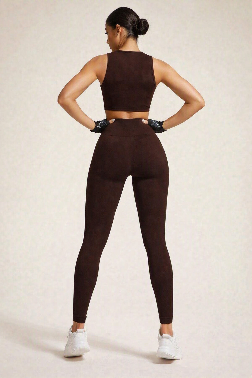 Ensemble moulant bordeaux foncé
